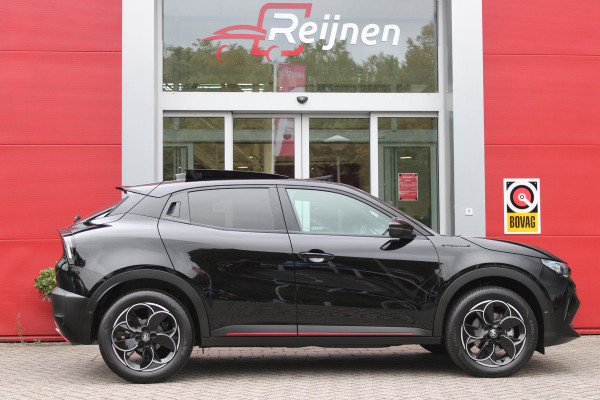 Alfa Romeo junior 1.2 Turbo 136PK IBRIDA SPECIALE | NIEUWE AUTO! | PANORAMISCH SCHUIF/KANTEL DAK | SPORT PACK: SABELT SPORT STOELEN/ALCANTARA STUURWIEL | TECHNO PACK: LED MATRIX KOPLAMPEN/DRAADLOZE TELEFOONLADER/ACHTERUITRIJ CAMERA | VERWARMBARE VOORRUIT | 18" LICHTMETALEN VELGEN "PETALI" | DRAADLOZE APPLE CARPLAY/ANDROID AUTO | NAVIGATIE | STOEL VERWARMING | DODEHOEK DETECTIE | ELEKTRISCH BEDIENBARE ACHTERKLEP | KEYLESS ENTRY/START | ADAPTIVE CRUISE CONTROL |