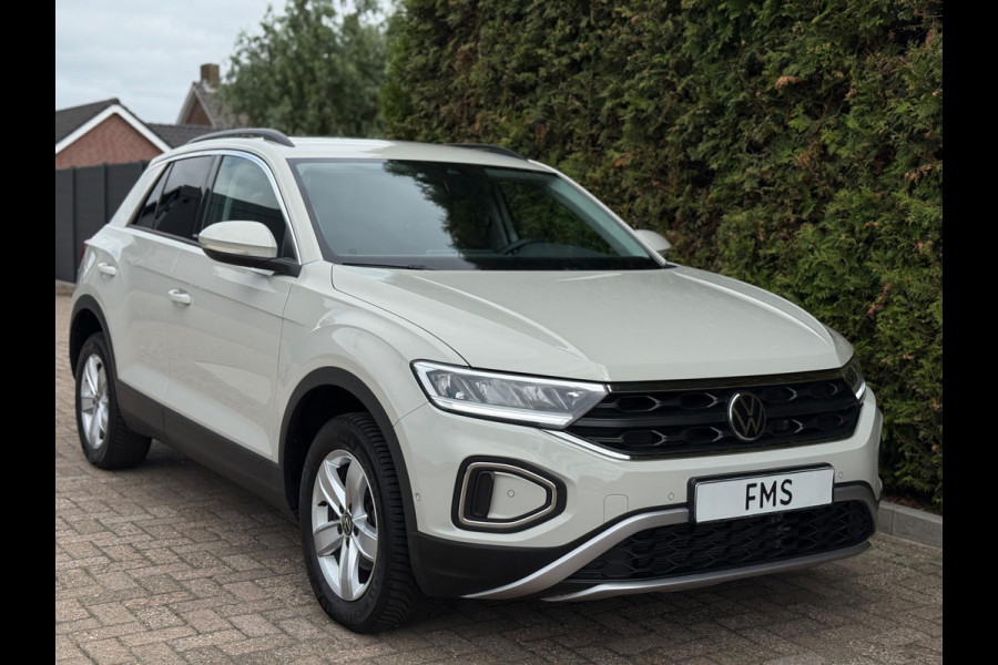 Volkswagen T-Roc 1.0 TSI Move Trekhaak CarPlay