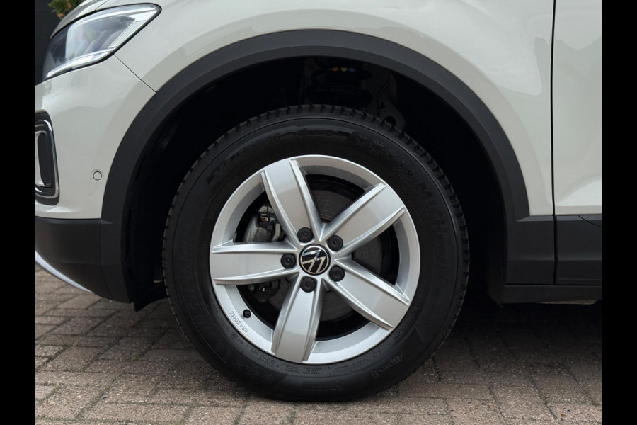 Volkswagen T-Roc 1.0 TSI Move Trekhaak CarPlay