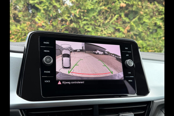 Volkswagen T-Roc 1.0 TSI Style CarPlay Camera IQ Lights