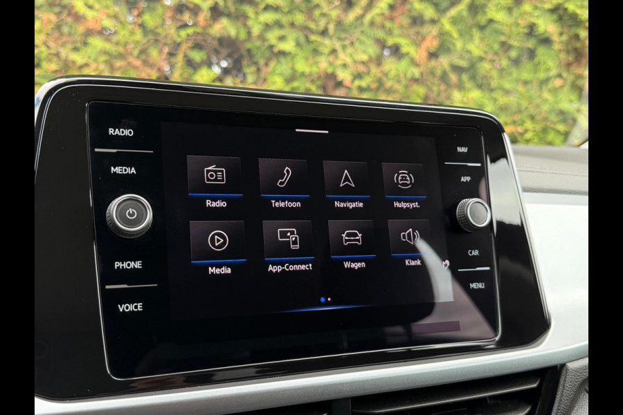 Volkswagen T-Roc 1.0 TSI Style CarPlay Camera IQ Lights