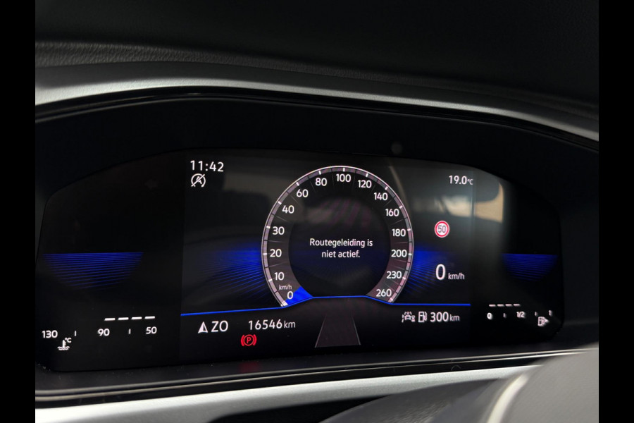 Volkswagen T-Roc 1.0 TSI Style CarPlay Camera IQ Lights