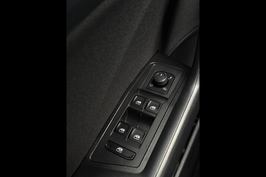 Volkswagen T-Roc 1.0 TSI Style CarPlay Camera IQ Lights
