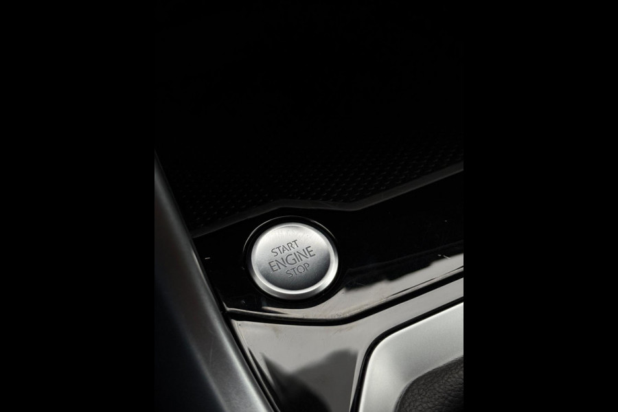 Volkswagen T-Roc 1.0 TSI Style CarPlay Camera IQ Lights