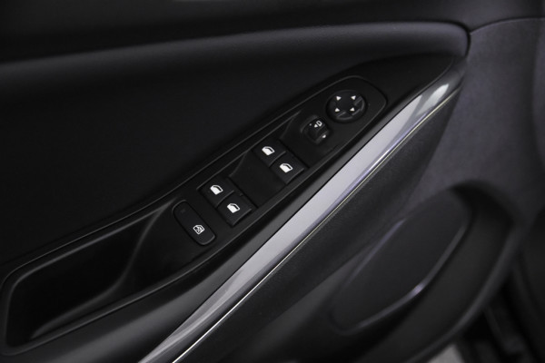 Opel Grandland X Turbo Innovation *1ste Eigenaar*Leer*Navigatie*Trekhaak*