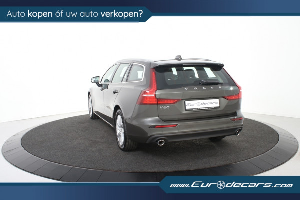 Volvo V60 2.0 B3 Momentum Geartronic *1ste Eigenaar*Leer*Navigatie*Carplay*