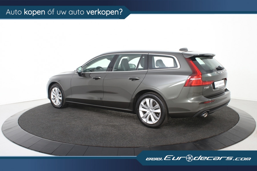 Volvo V60 2.0 B3 Momentum Geartronic *1ste Eigenaar*Leer*Navigatie*Carplay*