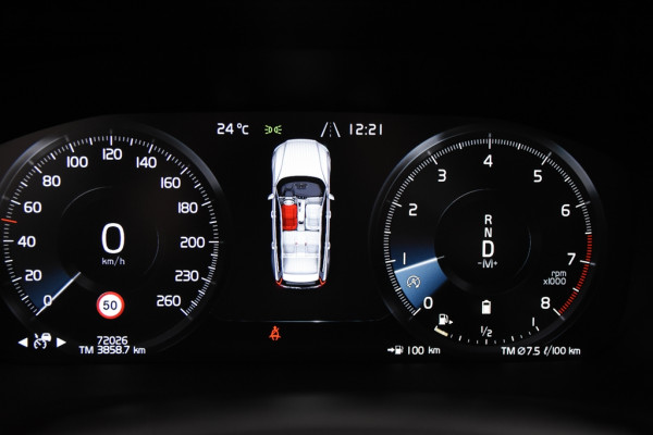 Volvo V60 2.0 B3 Momentum Geartronic *1ste Eigenaar*Leer*Navigatie*Carplay*