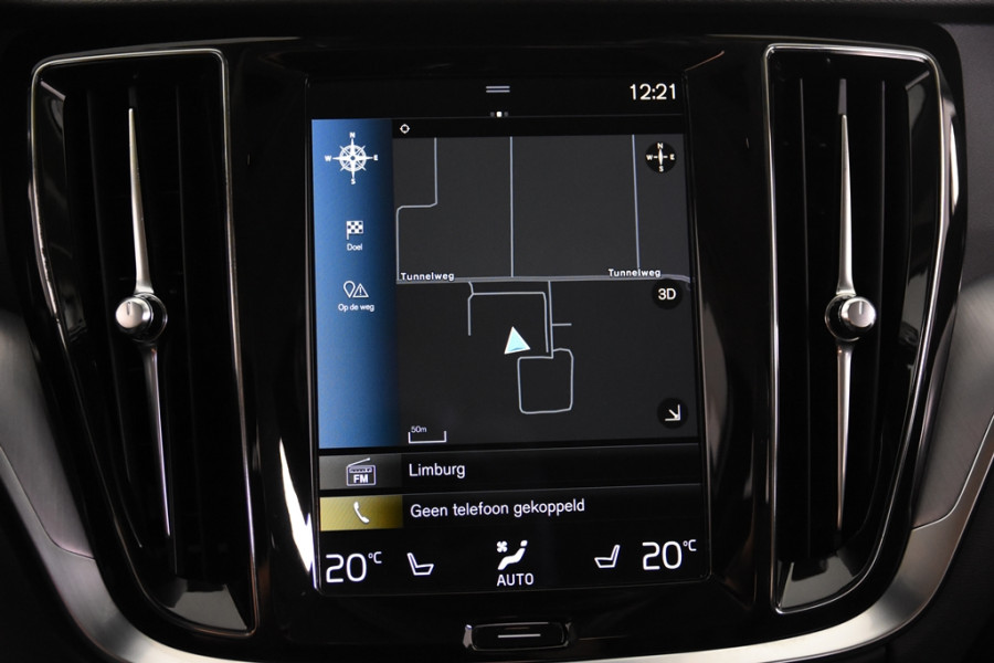 Volvo V60 2.0 B3 Momentum Geartronic *1ste Eigenaar*Leer*Navigatie*Carplay*