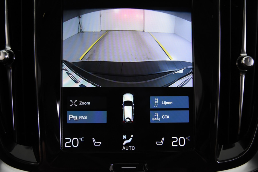 Volvo V60 2.0 B3 Momentum Geartronic *1ste Eigenaar*Leer*Navigatie*Carplay*