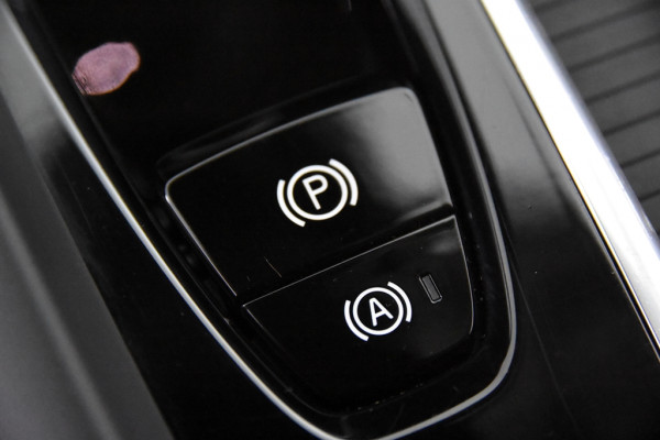 Volvo V60 2.0 B3 Momentum Geartronic *1ste Eigenaar*Leer*Navigatie*Carplay*