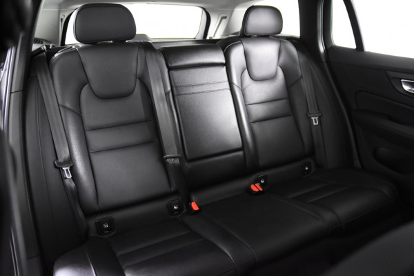 Volvo V60 2.0 B3 Momentum Geartronic *1ste Eigenaar*Leer*Navigatie*Carplay*