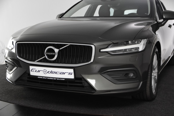 Volvo V60 2.0 B3 Momentum Geartronic *1ste Eigenaar*Leer*Navigatie*Carplay*