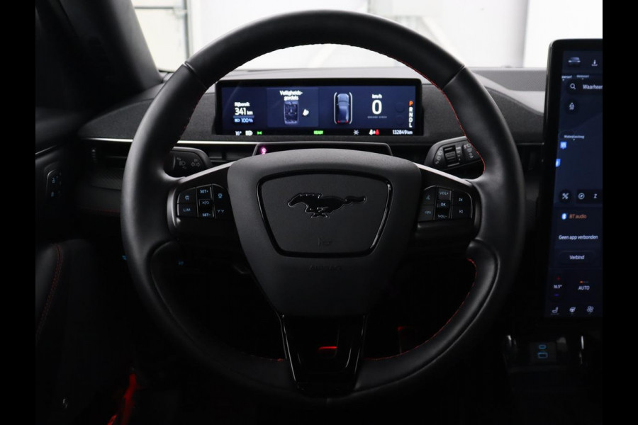 Ford Mustang Mach-E AWD 75 kWh | Leder | Stoelverwarming | Adaptive cruise | 360 camera | Adaptive cruise | B&O Sound | Stuurverwarming | Full LED