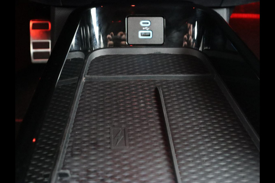 Ford Mustang Mach-E AWD 75 kWh | Leder | Stoelverwarming | Adaptive cruise | 360 camera | Adaptive cruise | B&O Sound | Stuurverwarming | Full LED