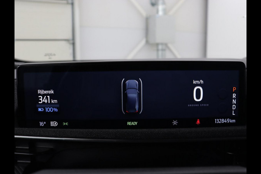 Ford Mustang Mach-E AWD 75 kWh | Leder | Stoelverwarming | Adaptive cruise | 360 camera | Adaptive cruise | B&O Sound | Stuurverwarming | Full LED