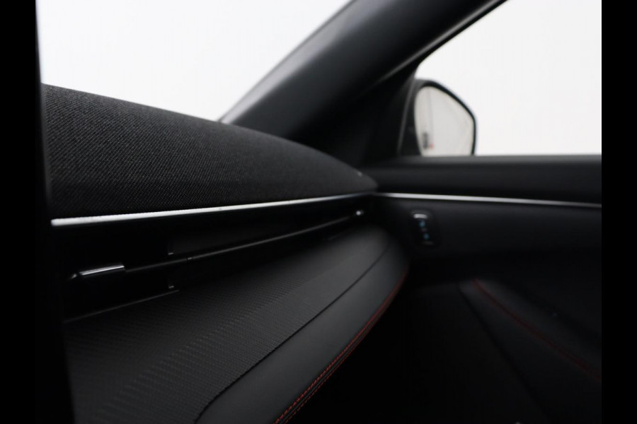 Ford Mustang Mach-E AWD 75 kWh | Leder | Stoelverwarming | Adaptive cruise | 360 camera | Adaptive cruise | B&O Sound | Stuurverwarming | Full LED