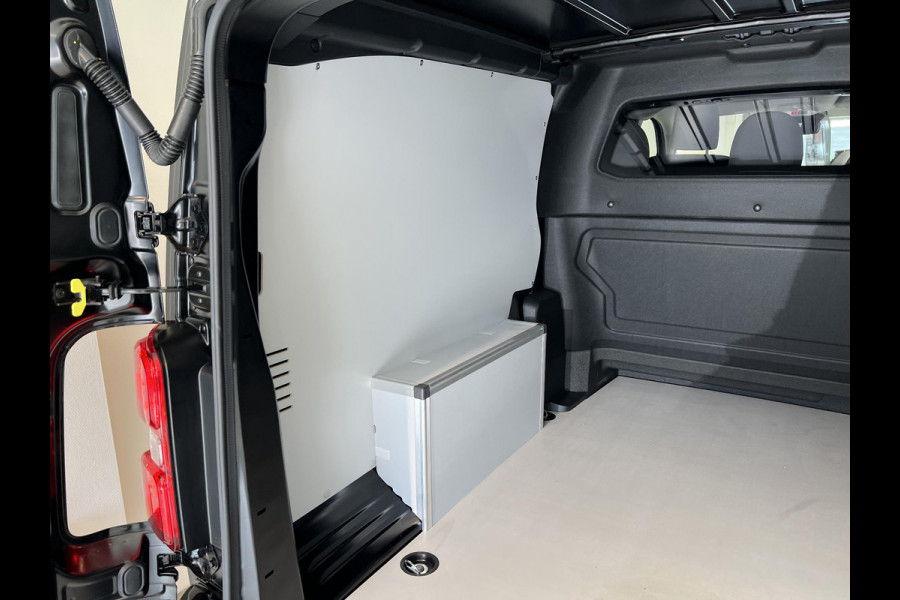 Opel Vivaro Electric L3 75 kWh | Dubbele cabine | 8 jaar garantie | Dynamic Comfort Nav pakket | Winterpakket | 2 zijschuifdeuren | Lichtmetalen velgen
