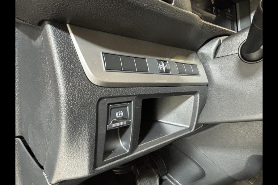 Opel Vivaro Electric L3 75 kWh | 8 jaar garantie | Surround View Pakket | Dodehoek detectie | Apple Carplay | camera | parkeersensoren voor & achter | Comfort scheidingswand | rijklaarprijs