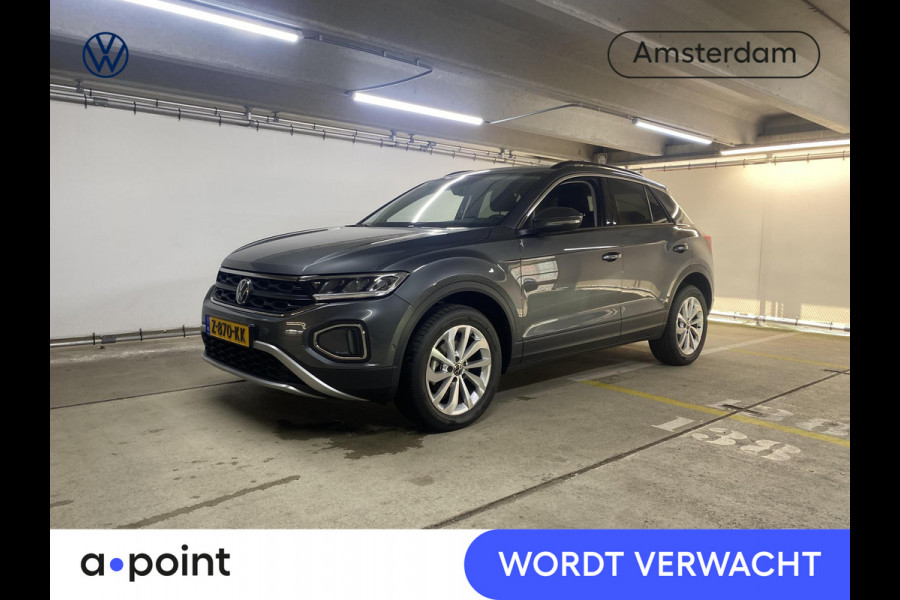 Volkswagen T-Roc 1.0 TSI Life Edition 110 pk | Verlengde garantie | Navigatie via App | Parkeersensoren (Park assist) | Achteruitrijcamera | LED koplampen |