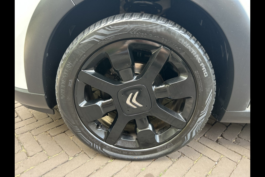 Citroën C3 1.2 PT Shine Navi, Camera, 17" LMV, Trekhaak