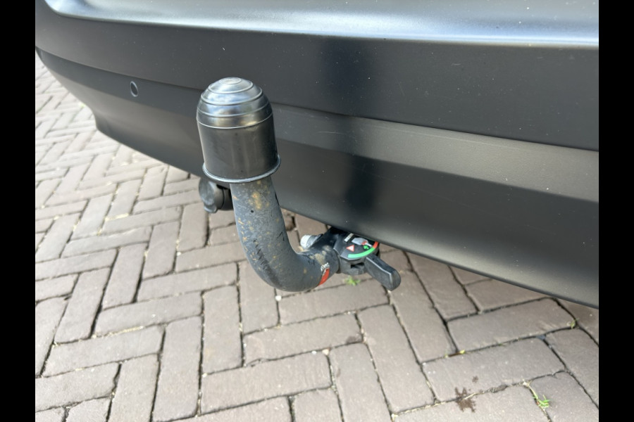 Citroën C3 1.2 PT Shine Navi, Camera, 17" LMV, Trekhaak