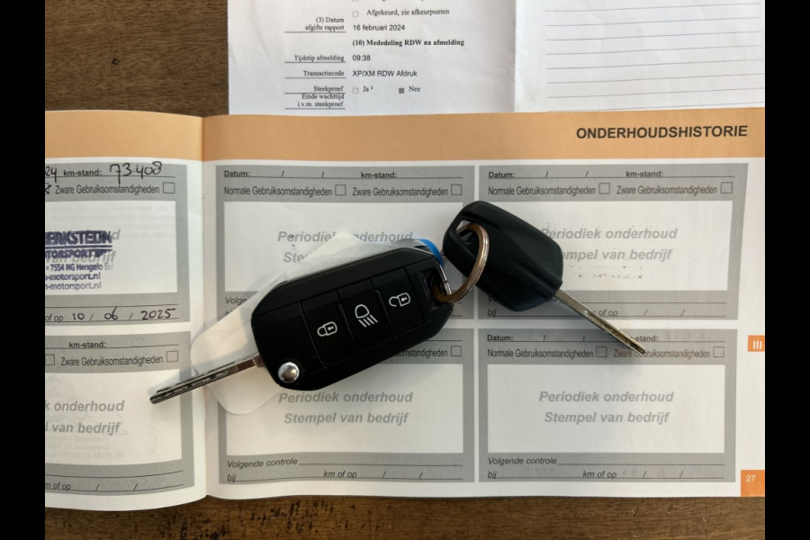 Citroën C3 1.2 PT Shine Navi, Camera, 17" LMV, Trekhaak