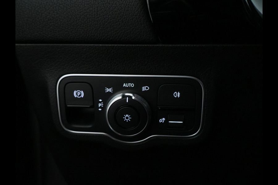 Mercedes-Benz GLA 250 e Face Lift Plug-In Hybride | Trekhaak | Ledkoplampen | Stuur en Stoelverwarming | 11kW Laden | Inclusief 24 maanden MB Certified garantie voor Europa.