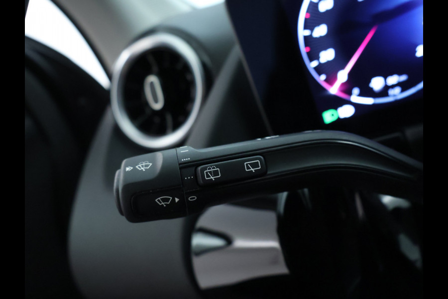 Mercedes-Benz GLA 250 e Face Lift Plug-In Hybride | Trekhaak | Ledkoplampen | Stuur en Stoelverwarming | 11kW Laden | Inclusief 24 maanden MB Certified garantie voor Europa.