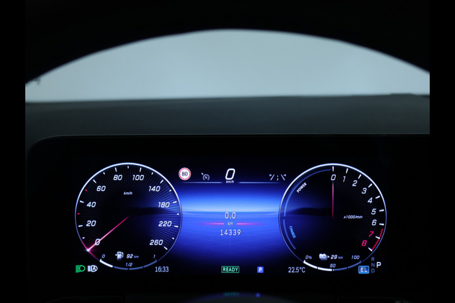 Mercedes-Benz GLA 250 e Face Lift Plug-In Hybride | Trekhaak | Ledkoplampen | Stuur en Stoelverwarming | 11kW Laden | Inclusief 24 maanden MB Certified garantie voor Europa.