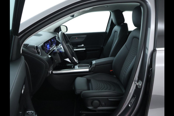 Mercedes-Benz GLA 250 e Face Lift Plug-In Hybride | Trekhaak | Ledkoplampen | Stuur en Stoelverwarming | 11kW Laden | Inclusief 24 maanden MB Certified garantie voor Europa.