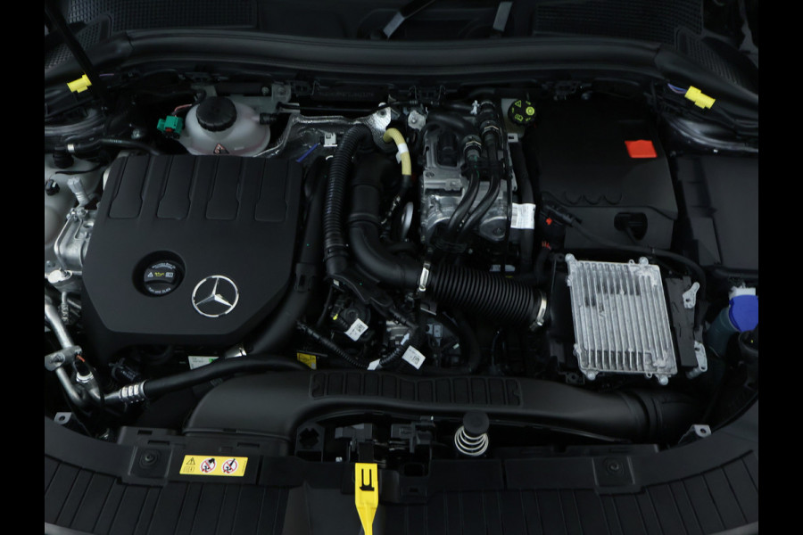 Mercedes-Benz GLA 250 e Face Lift Plug-In Hybride | Trekhaak | Ledkoplampen | Stuur en Stoelverwarming | 11kW Laden | Inclusief 24 maanden MB Certified garantie voor Europa.