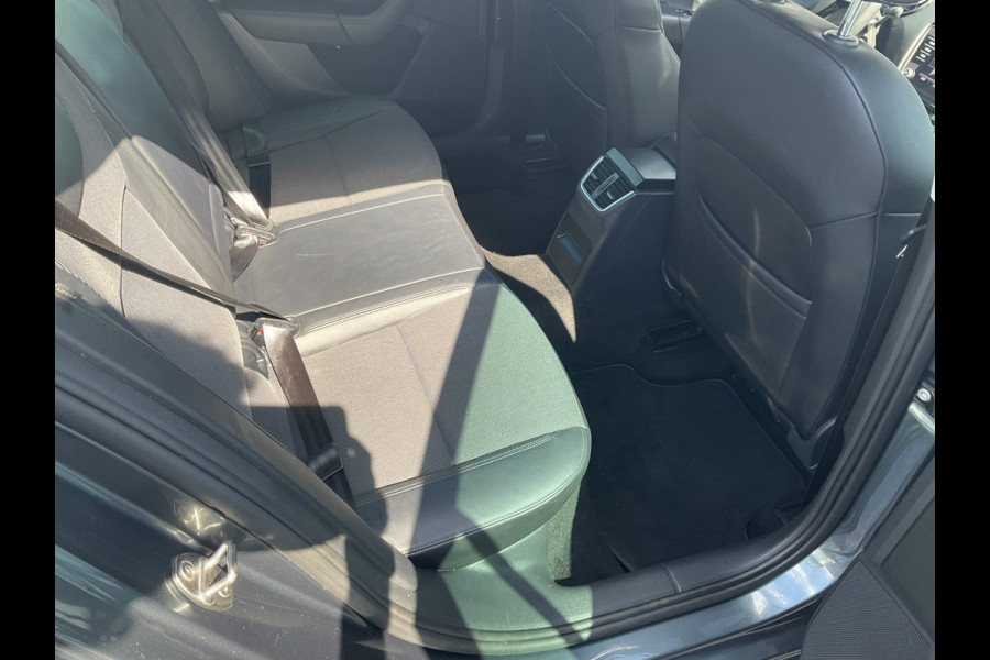 Škoda Octavia Combi 1.6 TDI Automaat Clever Edition Navi Stoelverw. Trekhaak