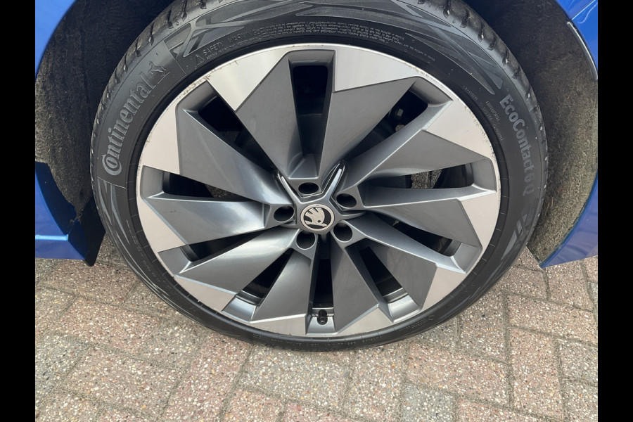 Škoda ENYAQ iV 80 First Edition Stoelverw v+A Trekhaak Warmtepomp Vol opties