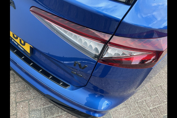 Škoda ENYAQ iV 80 First Edition Stoelverw v+A Trekhaak Warmtepomp Vol opties