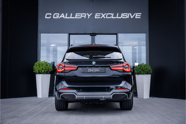 BMW iX3 High Executive Edition 80 kWh - Panorama | H&K | Memory | 360 Camera | HUD