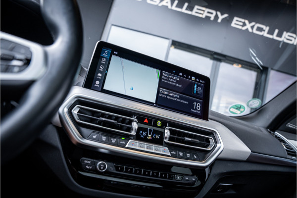 BMW iX3 High Executive Edition 80 kWh - Panorama | H&K | Memory | 360 Camera | HUD