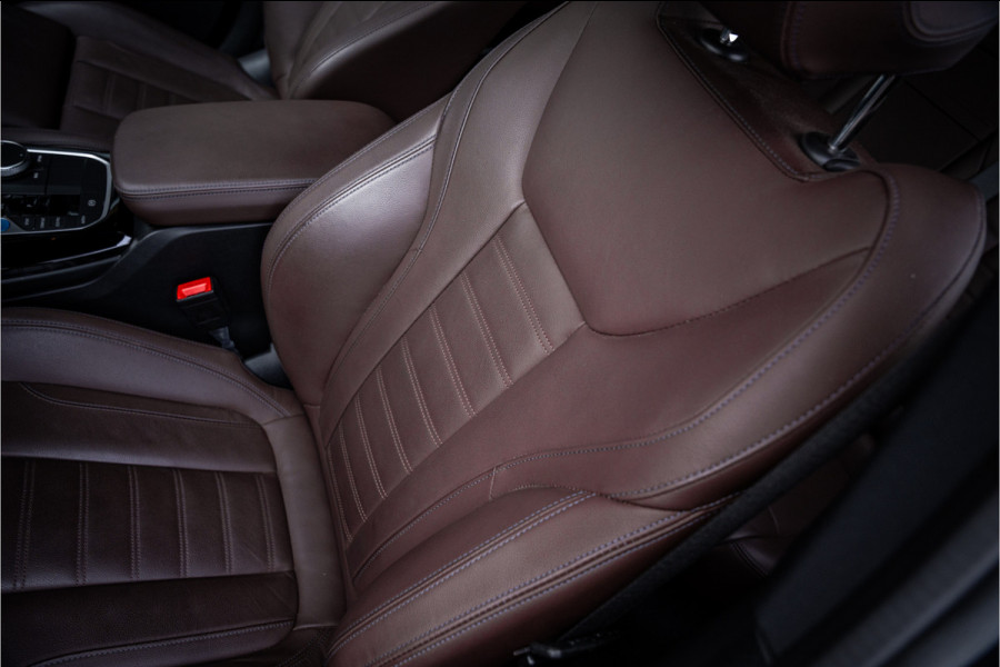 BMW iX3 High Executive Edition 80 kWh - Panorama | H&K | Memory | 360 Camera | HUD