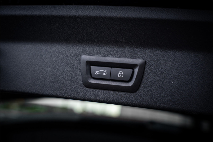 BMW iX3 High Executive Edition 80 kWh - Panorama | H&K | Memory | 360 Camera | HUD