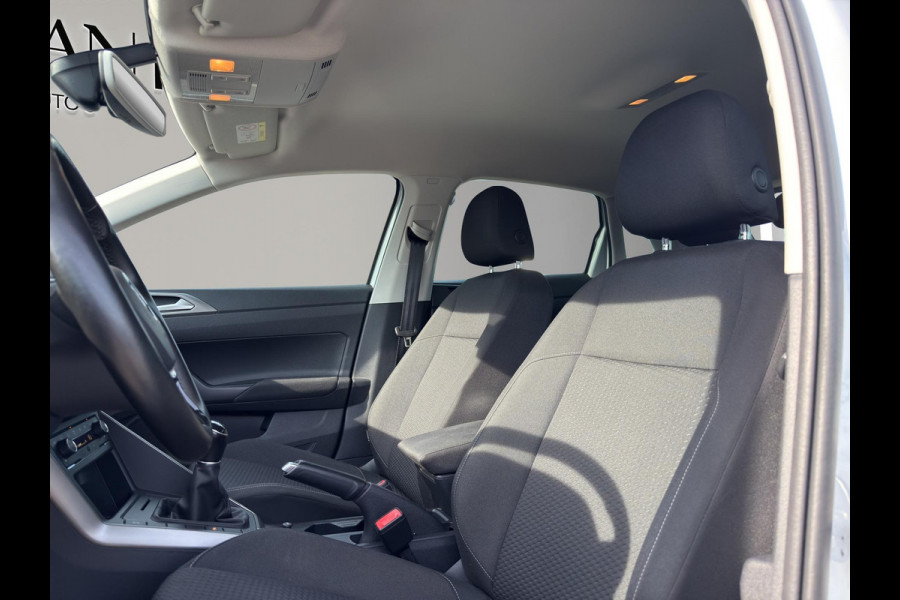 Volkswagen Polo 1.0 MPI Comfortline | Navi | Airco (automatisch) | Verwarmde voorstoelen | Camera | Parkeersensors V+A | 5Drs |