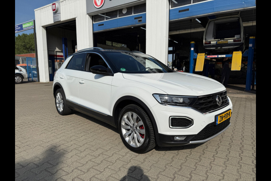 Volkswagen T-Roc 1.5 TSI Sport Automaat (BOVAG/RIJKLAARPRIJS)