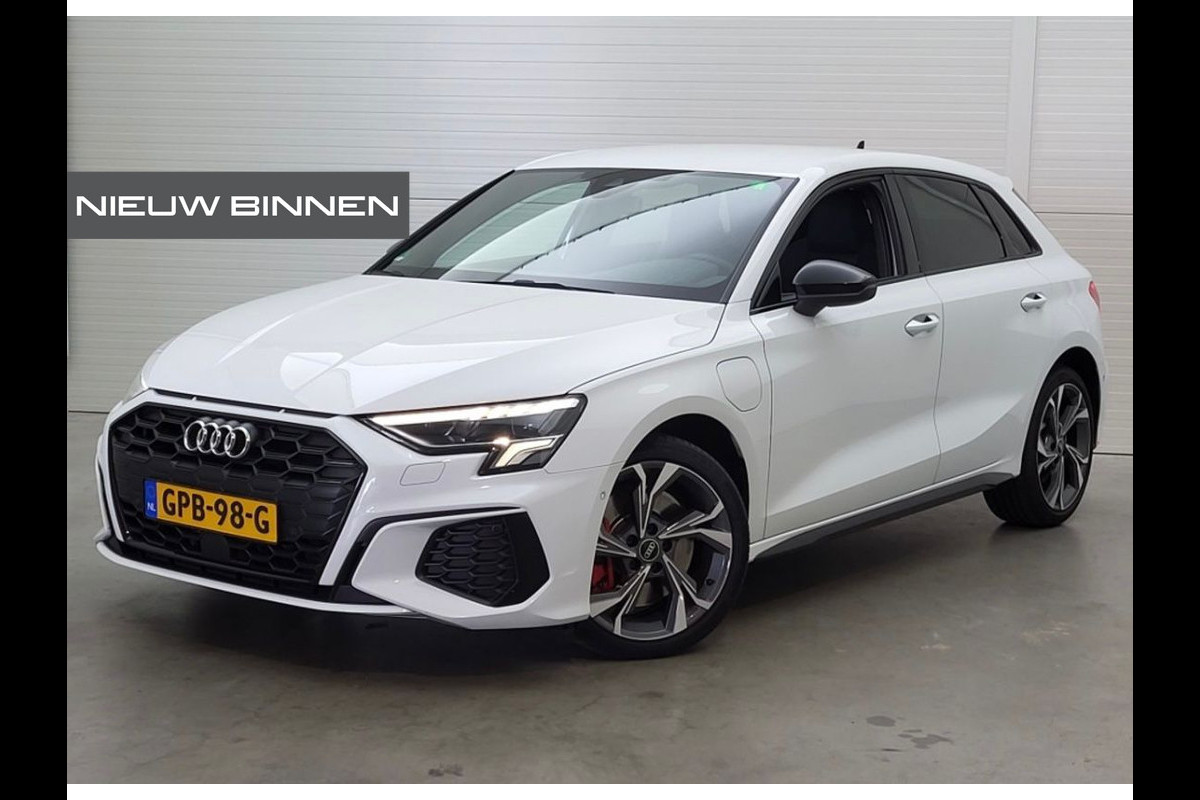 Audi A3 Sportback 45 TFSI e S edition Competition | S-Line | RS Seats | Stoelverwarming | Camera | Navigatie | Cruise Control | LED | Keyless | Virtual Cockpit | Apple Carplay | Parkeersensoren | Audi A3 Sportback 45 TFSI e S edition Competition | S-Line | RS Seats | Stoelverwarming | Camera | Navigatie | Cruise Control | LED | Keyless | Virtual Cockpit | Apple Carplay | Parkeersensoren |