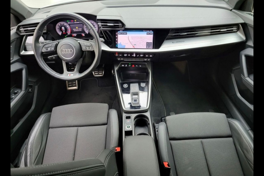 Audi A3 Sportback 45 TFSI e S edition Competition | S-Line | RS Seats | Stoelverwarming | Camera | Navigatie | Cruise Control | LED | Keyless | Virtual Cockpit | Apple Carplay | Parkeersensoren |
