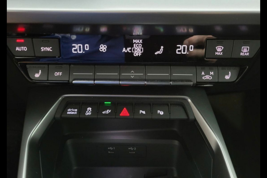 Audi A3 Sportback 45 TFSI e S edition Competition | S-Line | RS Seats | Stoelverwarming | Camera | Navigatie | Cruise Control | LED | Keyless | Virtual Cockpit | Apple Carplay | Parkeersensoren |