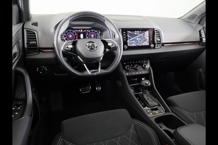 Škoda Karoq 1.5 TSI ACT Sportline Business 150 pk Automaat (DSG) | Navigatie | Elektr. trekhaak | Parkeersensoren | Achteruitrijcamera | Adaptieve cruise control | Stoelverwarming |