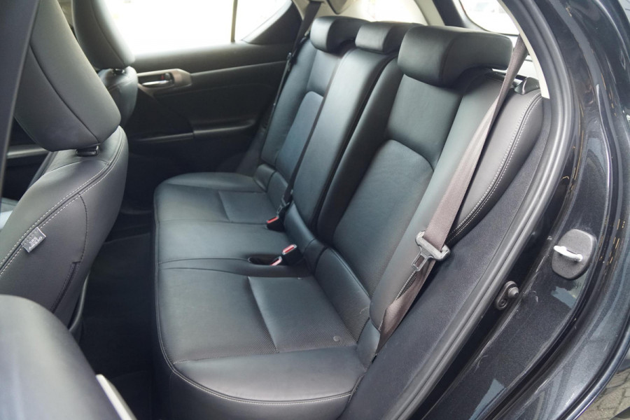 Lexus CT 200h Luxury Line + MARK & LEVINSON / GROOT SCHERM / CAMERA / MEMORY