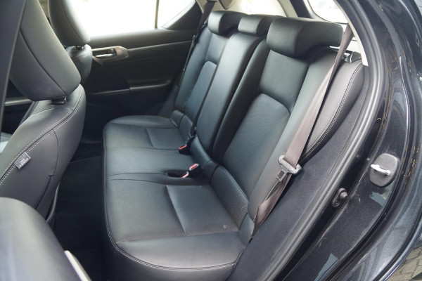 Lexus CT 200h Luxury Line + MARK & LEVINSON / GROOT SCHERM / CAMERA / MEMORY