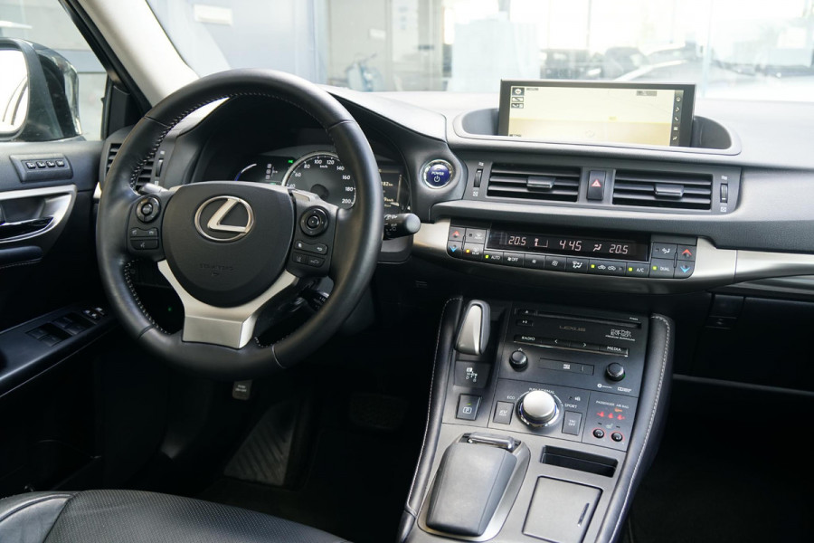 Lexus CT 200h Luxury Line + MARK & LEVINSON / GROOT SCHERM / CAMERA / MEMORY