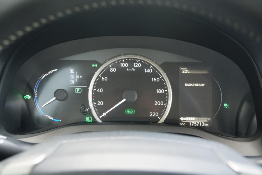 Lexus CT 200h Luxury Line + MARK & LEVINSON / GROOT SCHERM / CAMERA / MEMORY