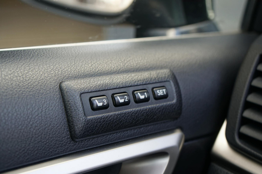 Lexus CT 200h Luxury Line + MARK & LEVINSON / GROOT SCHERM / CAMERA / MEMORY